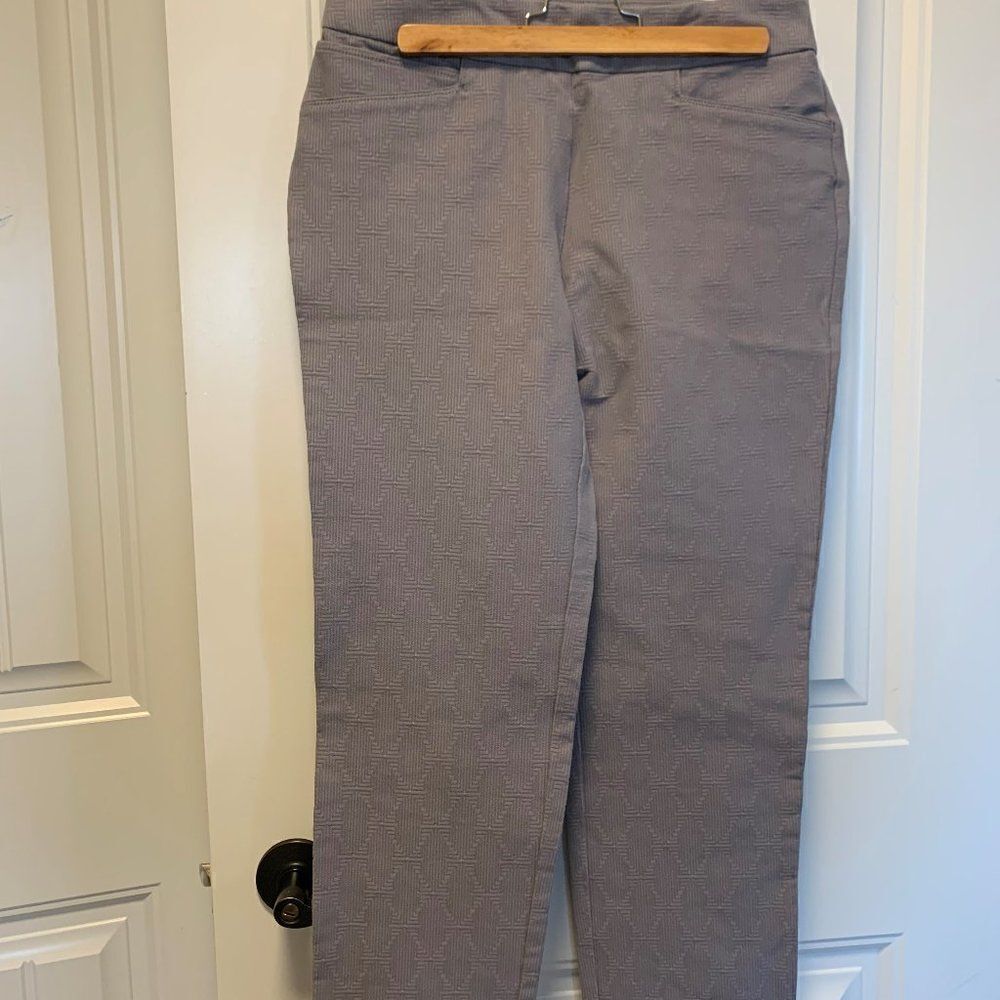 Adida ankle length golf pant, New with Tags, sz S, light grey, stretch, pull on